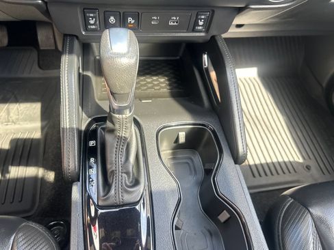Used 2022 Nissan Frontier PRO-4X w/ Pro-4X Premium Package AWD/4WD image 28