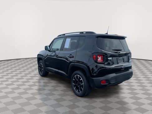 Used 2023 Jeep Renegade Latitude image 7