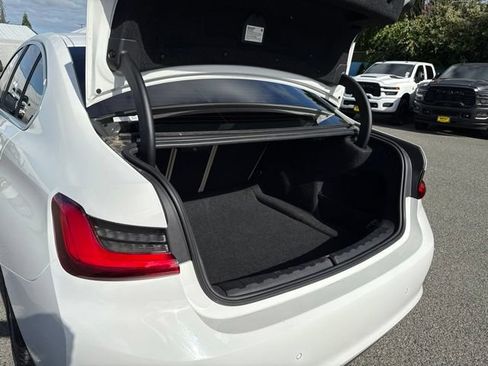 Used 2019 BMW 330i Sedan w/ Driving Assistance Package RWD image 14