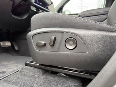 New 2026 Chevrolet Traverse LT image 27