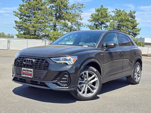 Certified 2025 Audi Q3 2.0T Premium w/ Convenience Package AWD/4WD image 31