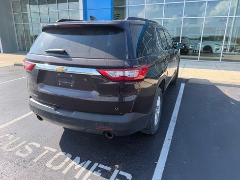 Used 2020 Chevrolet Traverse LT FWD image 2