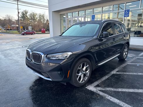 Certified 2024 BMW X3 xDrive30i w/ Premium Package image 3