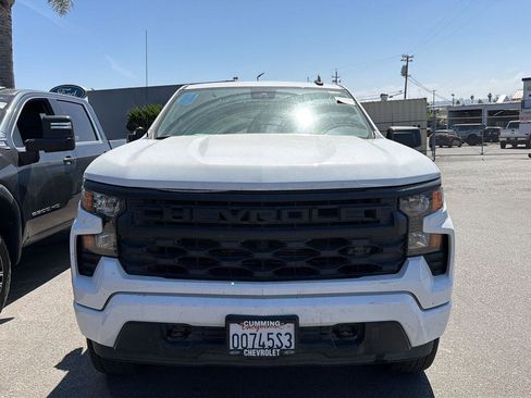 Used 2022 Chevrolet Silverado 1500 Custom image 2
