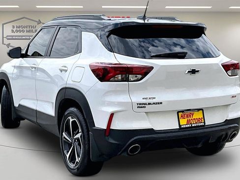 Used 2023 Chevrolet TrailBlazer RS w/ Sun and Liftgate Package image 4