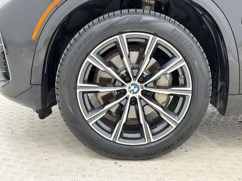 Used 2019 BMW X5 xDrive40i w/ M Sport Package AWD/4WD image 12
