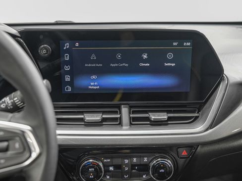 Used 2025 Chevrolet Trax ACTIV w/ Driver Confidence Package image 23