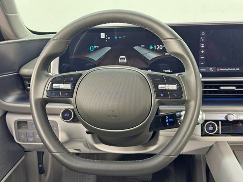 Used 2023 Hyundai Ioniq 6 SEL image 18