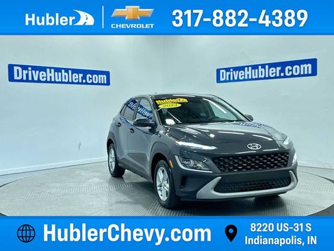 Used 2023 Hyundai Kona SE AWD/4WD image 1