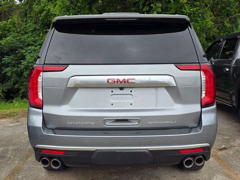 Used 2023 GMC Yukon XL Denali AWD/4WD image 4