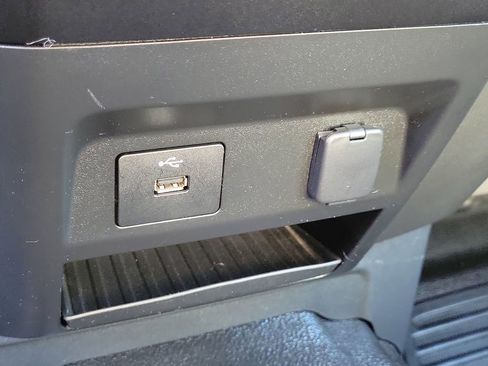 Used 2022 Ford F350 XL AWD/4WD image 30