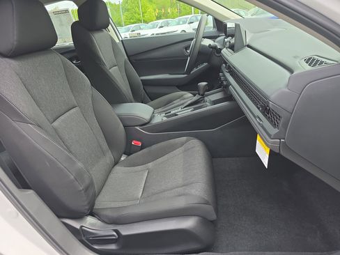New 2026 Honda Accord LX image 10