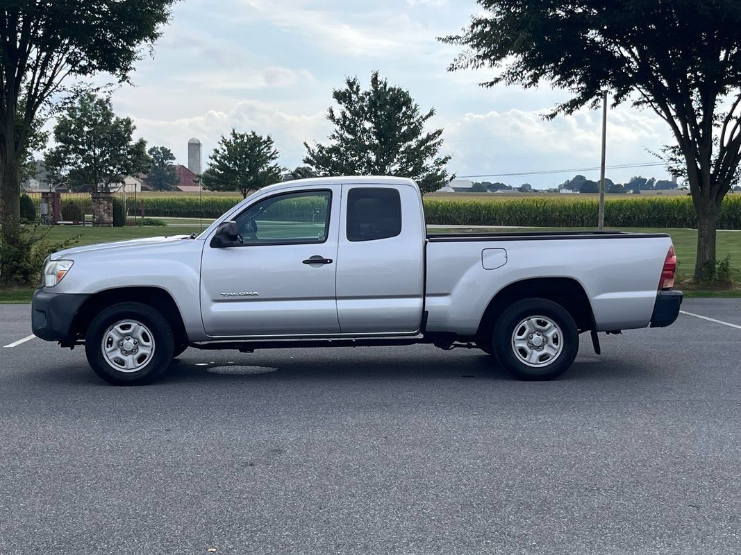 Used 2012 Toyota Tacoma 2WD Access Cab w/ Convenience Pkg image 5