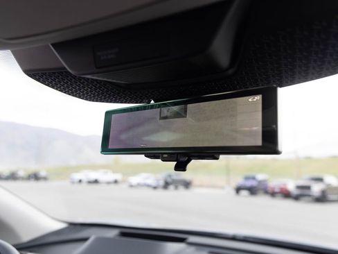 Used 2024 Nissan Ariya AWD image 28