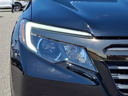 Used 2017 Honda Ridgeline Black Edition image 9