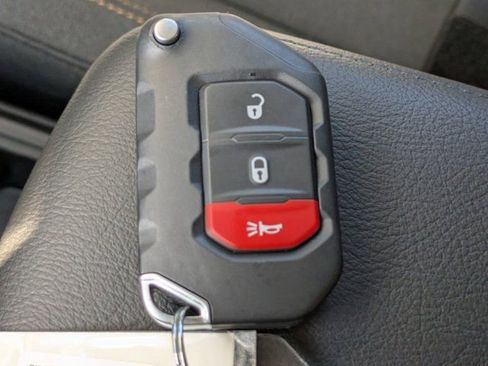 New 2026 Jeep Gladiator Sport image 25