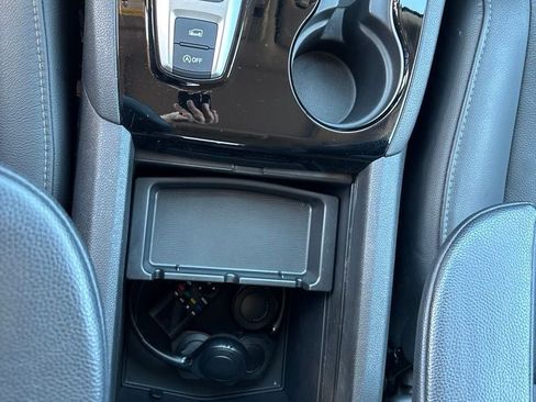 Used 2019 Honda Pilot Touring image 18