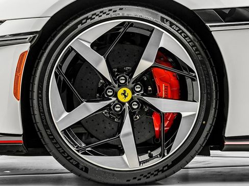 Certified 2025 Ferrari 12Cilindri image 40