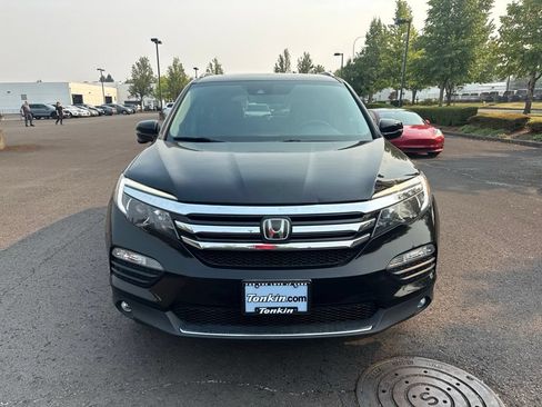Used 2017 Honda Pilot Touring image 2