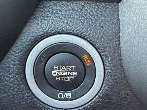 Used 2022 RAM 1500 Big Horn AWD/4WD image 15