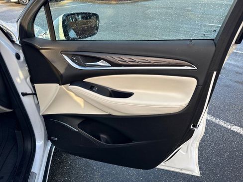 Used 2022 Buick Enclave Avenir image 46