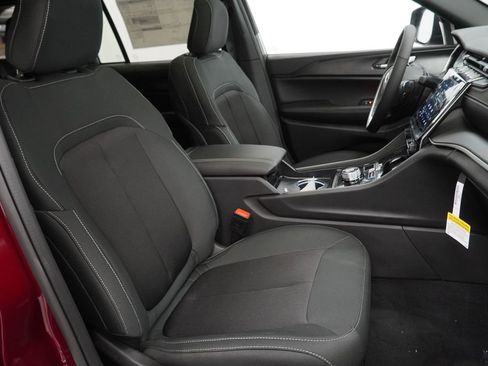 New 2026 Jeep Grand Cherokee Laredo AWD/4WD image 34