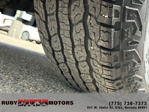Used 2025 Chevrolet Colorado Z71 AWD/4WD image 27