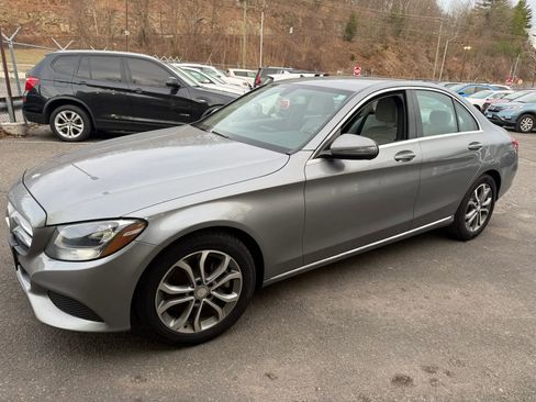 Used 2016 Mercedes-Benz C 300 Sedan image 3