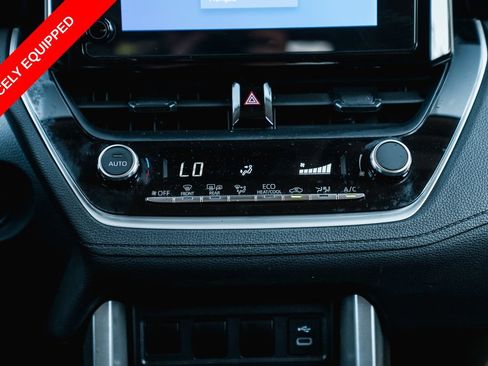 Certified 2024 Toyota Corolla Cross LE FWD image 21