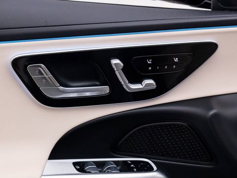 New 2026 Mercedes-Benz E 350 4MATIC Sedan image 15