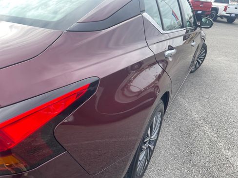 Used 2025 Nissan Altima 2.5 SV image 19