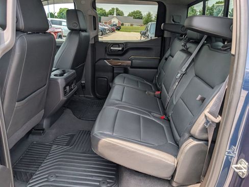 Used 2021 Chevrolet Silverado 1500 RST w/ Convenience Package II AWD/4WD image 16