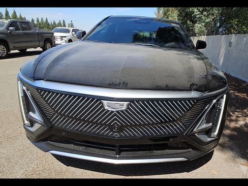 Used 2023 Cadillac Lyriq 2WD image 15