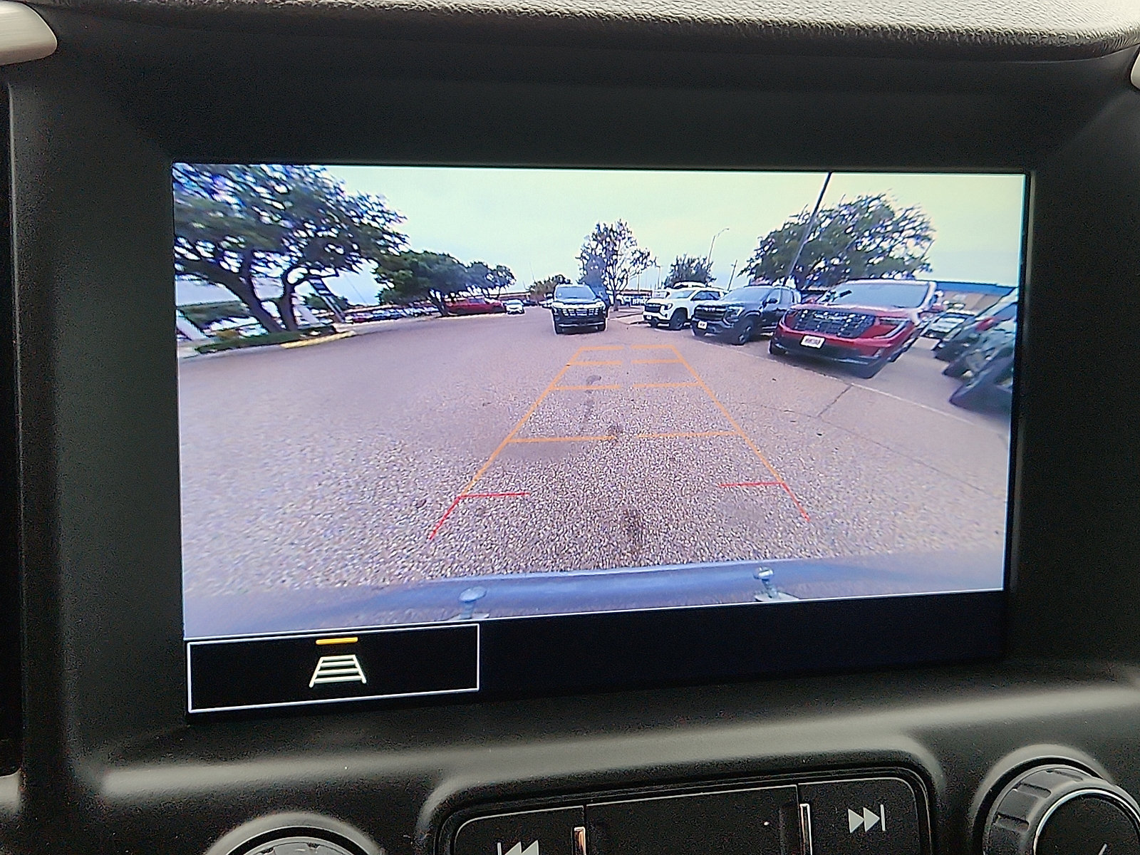 Used 2024 GMC Terrain SLT AWD/4WD image 20