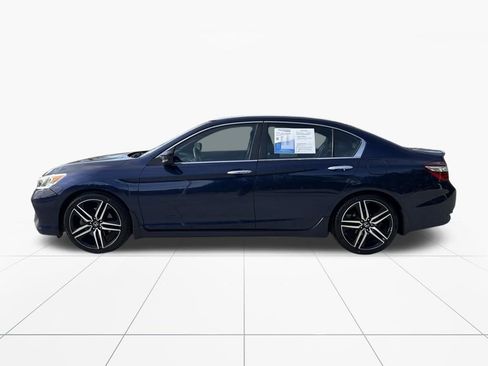 Used 2017 Honda Accord Sport image 5