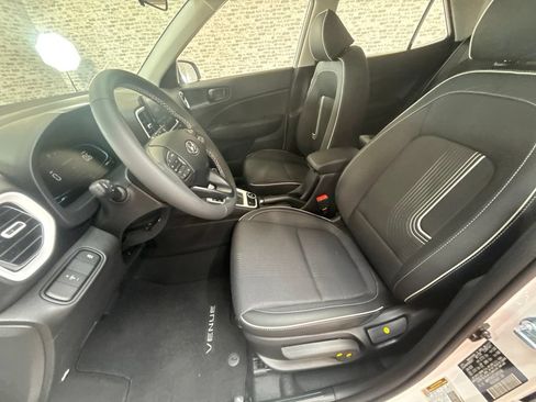 New 2026 Hyundai Venue SEL FWD image 22