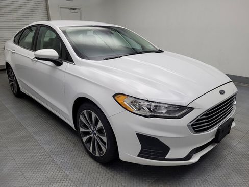 Used 2020 Ford Fusion SE image 13