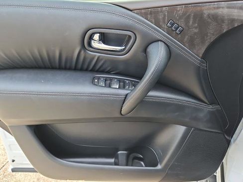 Used 2024 Nissan Armada Platinum w/ Captain's Chairs Package image 22