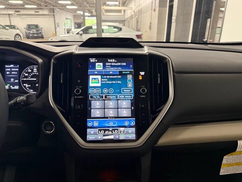 Used 2023 Subaru Ascent Limited AWD/4WD image 13