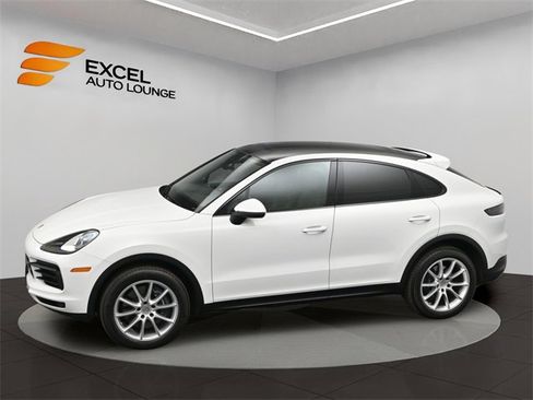 Used 2023 Porsche Cayenne Coupe image 51