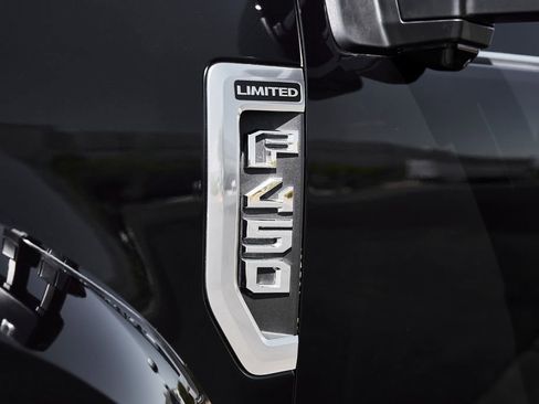 Used 2022 Ford F450 Limited w/ FX4 Off-Road Package AWD/4WD image 10
