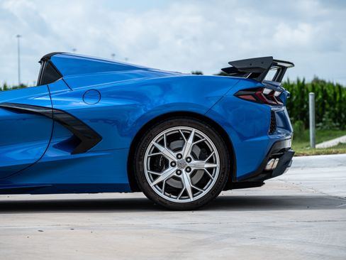 Used 2022 Chevrolet Corvette Stingray Premium Conv w/ Z51 Performance Package RWD image 41