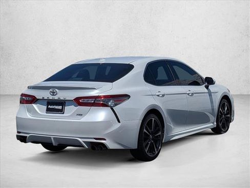 Used 2019 Toyota Camry XSE FWD image 5