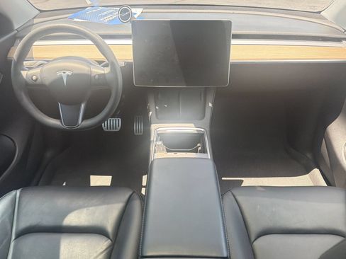 Used 2021 Tesla Model Y Performance AWD/4WD image 2