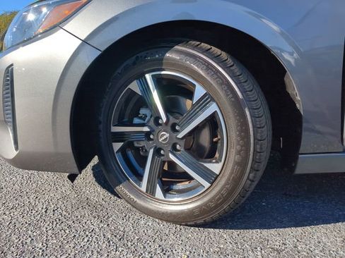 Used 2024 Nissan Sentra SV FWD image 34