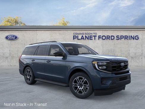 New 2026 Ford Expedition Active RWD image 9