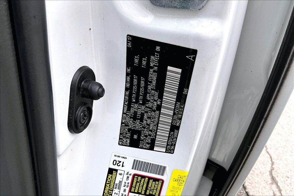 Used 2017 Toyota Sienna XLE Premium FWD image 24