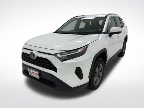 Used 2024 Toyota RAV4 XLE image 4