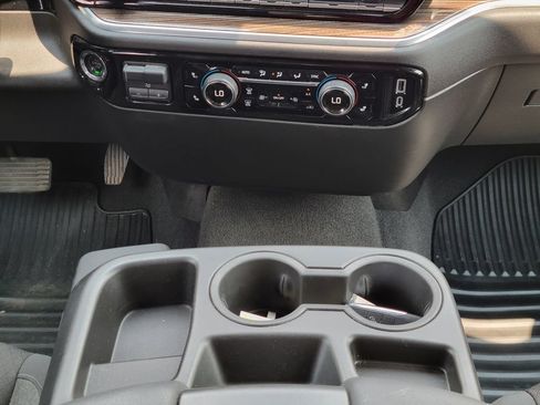 Used 2025 Chevrolet Silverado 2500 LT w/ Convenience Package AWD/4WD image 21