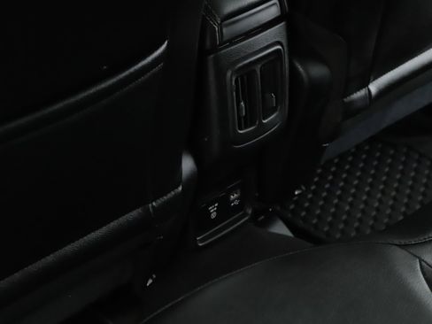 Used 2019 Jeep Compass Latitude w/ Cold Weather Group image 6